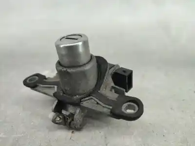 Pièce détachée automobile d'occasion serrure de coffre hayon arrière pour audi a4 b5 (8d2) 1.9 tdi références oem iam 8d0862055  