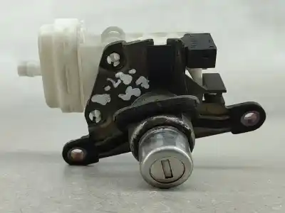 Автозапчасти б/у цилиндр задней двери за audi a4 b5 (8d2) 1.8 t ссылки oem iam 8d0862055