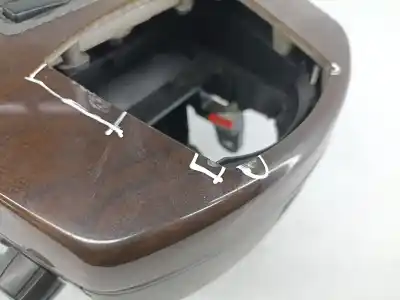 Second-hand car spare part center armrest for bmw 7 (e65, e66, e67) 730 d oem iam references 7011600  