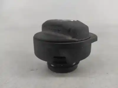 Автозапчасти б/у крышка бензобака за audi a4 b6 (8e2) 2.5 tdi ссылки oem iam 1j0201553c  