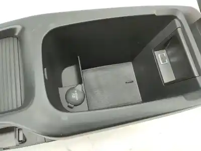Автозапчастина б/у центральний подлокник для volvo v40 hatchback (525) d2 посилання на oem iam   