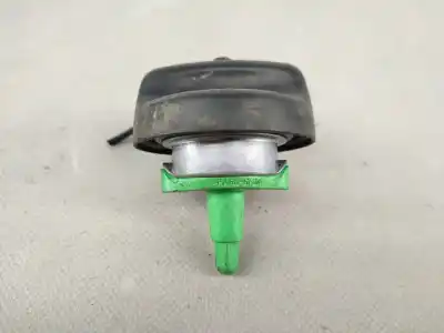 Second-hand car spare part outer fuel cap for bmw 1 coupé (e82) 120 d oem iam references   