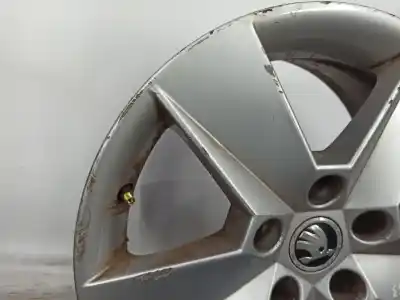 Автозапчастина б/у шина для skoda octavia iii break (5e5) 1528 ak gasóleo 2015 5p посилання на oem iam r16  