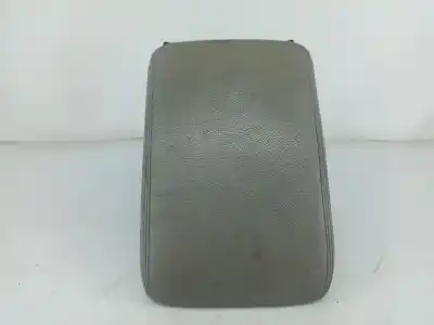 Автозапчасти б/у центральный подлокотник за audi a4 b8 avant (8k5) 2.0 tdi ссылки oem iam 8k0864283  