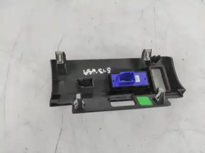 Автозапчасти б/у многофункциональное управление за peugeot 308 sw ii (lc_, lj_, lr_, lx_, l4_) 1.6 hdi / bluehdi 115 (lcbhxm lcbhxt) ссылки oem iam 9807240977  