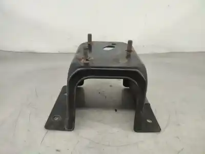 Peça sobressalente para automóvel em segunda mão SUPORTE DE RODA SUPLENTE por NISSAN TERRANO/TERRANO.II (R20)  Referências OEM IAM E235  