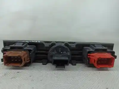 Автозапчастина б/у многофункційне управління для renault clio ii (bb0/1/2_, cb0/1/2_) 1.2 16v (bb05. bb0w. bb11. bb27. bb2t. bb2u. bb2v. cb05.... gasolina 2002 5p посилання на oem iam 8200071224 8200069055 botao desembaciador  