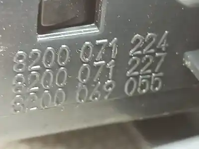 Автозапчастина б/у многофункційне управління для renault clio ii (bb0/1/2_, cb0/1/2_) 1.2 16v (bb05. bb0w. bb11. bb27. bb2t. bb2u. bb2v. cb05.... gasolina 2002 5p посилання на oem iam 8200071224 8200069055 botao desembaciador  