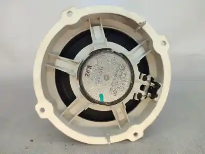 Second-hand car spare part speaker for hyundai i30 fastback (pde, pden) 1.6 crdi oem iam references   