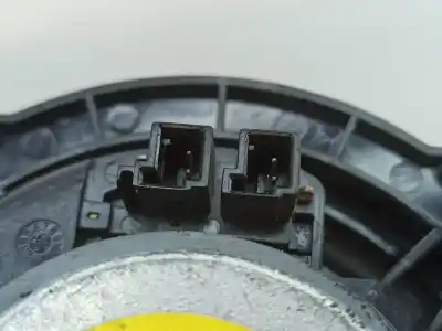 Second-hand car spare part speaker for bmw x1 (e84) sdrive 20 d oem iam references 65139143232  