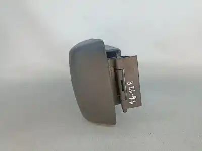 Pezzo di ricambio per auto di seconda mano bracciolo centrale per mazda 3 (bk) 1.3 (bk14) riferimenti oem iam   