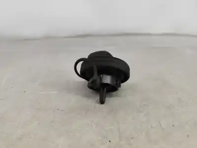 Автозапчасти б/у наружная крышка топлива за seat leon (5f1) 1.6 tdi ссылки oem iam 3aa201553c  