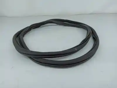 Tweedehands auto-onderdeel DEURCONTOUR RUBBER voor SKODA OCTAVIA COMBI (5E5)  OEM IAM-referenties 5E9867367  