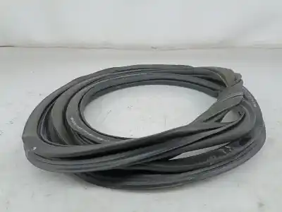 Second-hand car spare part generic rubber for seat ateca (kh7) 2.0 tdi oem iam references 575867368p