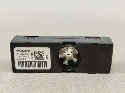 Автозапчасти б/у различные детали за volvo v40 hatchback (525) d2 ссылки oem iam 