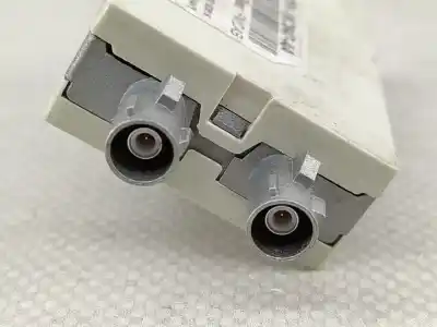 Pezzo di ricambio per auto di seconda mano pezzi vari per volvo v40 hatchback (525) d2 riferimenti oem iam 7cp118c847aa  