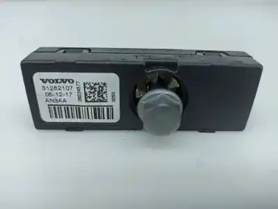 Автозапчасти б/у различные детали за volvo v40 hatchback (525) d2 ссылки oem iam 31282107