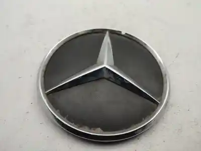 Pezzo di ricambio per auto di seconda mano EMBLEMA per MERCEDES-BENZ SPRINTER 3,5-T AUTOCARRO (906) 313 CDI (906.731. 906.733. 906.735) Riferimenti OEM IAM A9067580058  