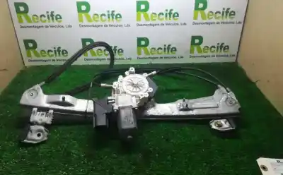 Peça sobressalente para automóvel em segunda mão ELEVADOR DE VIDROS DIANTEIRO DIREITO por MITSUBISHI COLT VAN (Z3_V) Gasolina 3P Referências OEM IAM 0130822207  