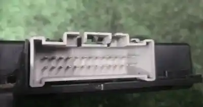 Peça sobressalente para automóvel em segunda mão módulo electrónico do fecho central por ford transit connect (p65_, p70_, p80_) 1.8 tdci referências oem iam 18822781a  