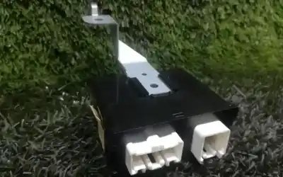 Second-hand car spare part central locking pump for mazda 6 hatchback (gg) 2.0 (gges) oem iam references gj6a675dza  