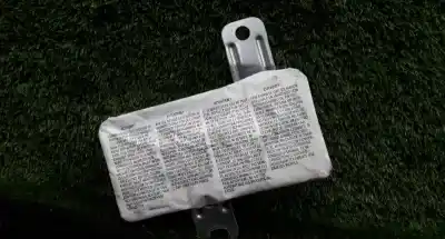 Second-hand car spare part rear right side airbag for bmw 7 (e65, e66, e67) 730 i li oem iam references 417077222017  