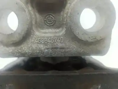 Second-hand car spare part gearbox support for opel corsa e (x15) 1.4 turbo (08, 68) oem iam references 468646740  