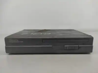 Second-hand car spare part audio system / radio cd for toyota corolla verso (e12) 1.8 linea sol oem iam references 