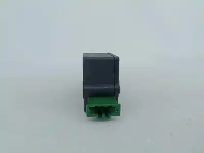 Автозапчастина б/у замок багажника / ворот для audi a3 (8l1) 122 (bj10_) gasolina 2000 5p посилання на oem iam 4b9962115  