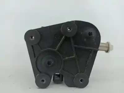 Second-hand car spare part trunk lock for opel corsa c (x01) 1.7 di (f08 f68) oem iam references 8e9827833  