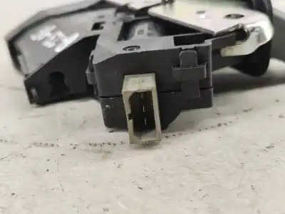 Автозапчасти б/у замок багажника/ворот за audi a6 c6 (4f2) 2.0 tdi ссылки oem iam 4e0827645  