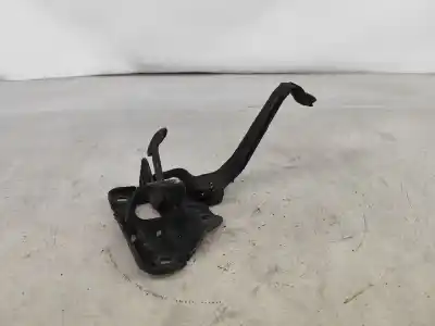 Second-hand car spare part bonnet lock for audi a4 b5 avant (8d5) 1.9 tdi oem iam references 8d0823480c  