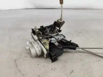 Автозапчастина б/у замок передній праві двері для audi a4 b5 avant (8d5) 1.9 tdi посилання на oem iam 4d173a  