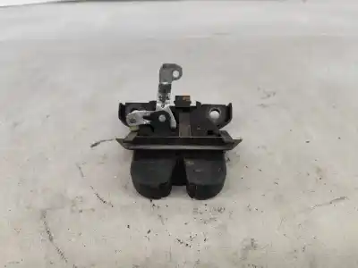 Автозапчастина б/у замок багажника / ворот для audi a4 b5 avant (8d5) 1.9 tdi посилання на oem iam 8d9827505d