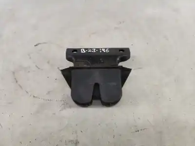 Автозапчастина б/у замок багажника / ворот для audi a4 b5 avant (8d5) 1.9 tdi посилання на oem iam 8d9827505d  