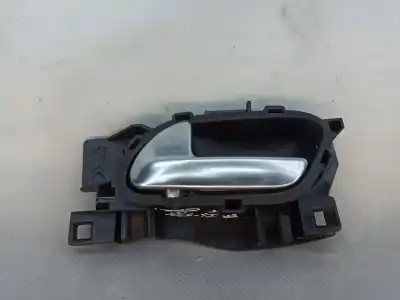 Автозапчастина б/у ліва передня внутрішня ручка для peugeot 208 caixa (cr_) 1.6 hdi 92 посилання на oem iam 96605254vv