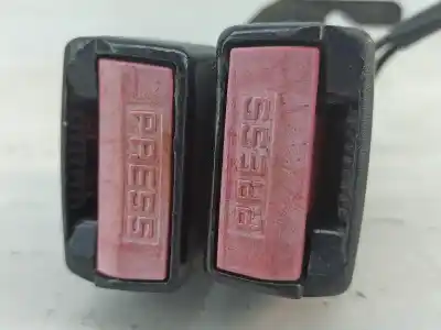 Second-hand car spare part right rear seat belt buckle for peugeot 207 (wa_, wc_) 1.6 hdi oem iam references 4 pinos  