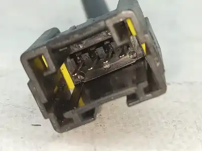 Second-hand car spare part right rear seat belt buckle for peugeot 207 (wa_, wc_) 1.6 hdi oem iam references 4 pinos  