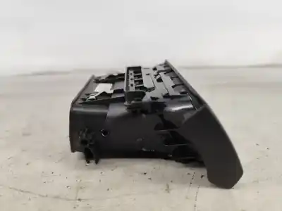 Автозапчастина б/у аераційна решіта для peugeot 308 sw ii (lc_, lj_, lr_, lx_, l4_) 1.6 hdi / bluehdi 115 (lcbhxm lcbhxt) посилання на oem iam   