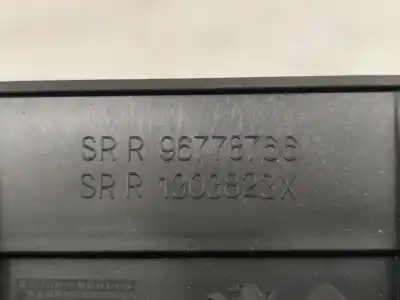 Автозапчастина б/у аераційна решіта для peugeot 308 sw ii (lc_, lj_, lr_, lx_, l4_) 1.6 hdi / bluehdi 115 (lcbhxm lcbhxt) посилання на oem iam   