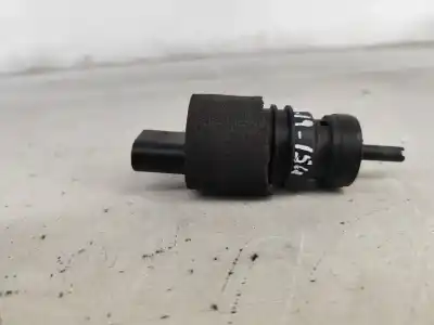Second-hand car spare part washer pump for bmw 3 touring (e46) 320 d oem iam references   