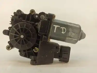 Автозапчастина б/у двигатель заднього правого скла для audi a4 b5 avant (8d5) 1.6 посилання на oem iam 0536001401