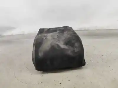 Pièce détachée automobile d'occasion boîtes à fusibles pour renault scénic i monospace (ja0/1_, fa0_) 2.0 16v (ja1d ja17) références oem iam 8200033521a  