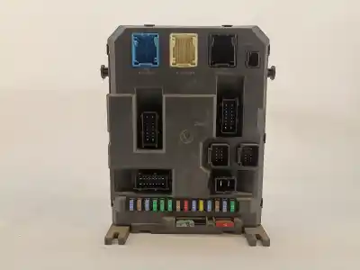 Pezzo di ricambio per auto di seconda mano scatola relè/fusibili per peugeot 207/207+ (wa_, wc_) 1.4 hdi riferimenti oem iam 9666951980