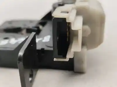 Автозапчасти б/у замок багажника/ворот за renault modus / grand modus (f/jp0_) 1.5 dci (fp0e. jp0e) ссылки oem iam 8200076240e  