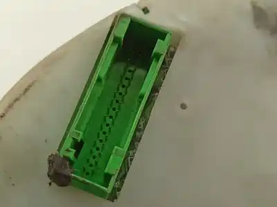 Pezzo di ricambio per auto di seconda mano pannello degli strumenti per audi a4 b5 avant (8d5) 1.9 tdi riferimenti oem iam 8d0919860e  