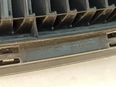 Second-hand car spare part front grille for skoda fabia i break (6y5) 1.2 gasolina 2004 5p oem iam references 6y0853668b  