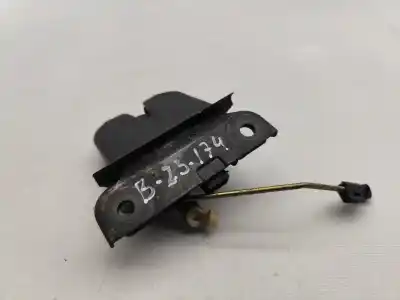 Peça sobressalente para automóvel em segunda mão fechadura do mala por audi a3 (8l1) 1.9 tdi referências oem iam 8l0827520c  