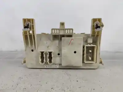 Second-hand car spare part fuse box unit for mazda 3 (bk) 1.3 (bk14) oem iam references br5s66730e  