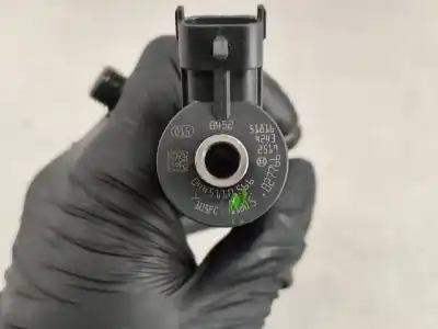 Second-hand car spare part injector for peugeot 308 sw ii (lc_, lj_, lr_, lx_, l4_) 1.6 hdi / bluehdi 115 (lcbhxm lcbhxt) oem iam references 0445110566  